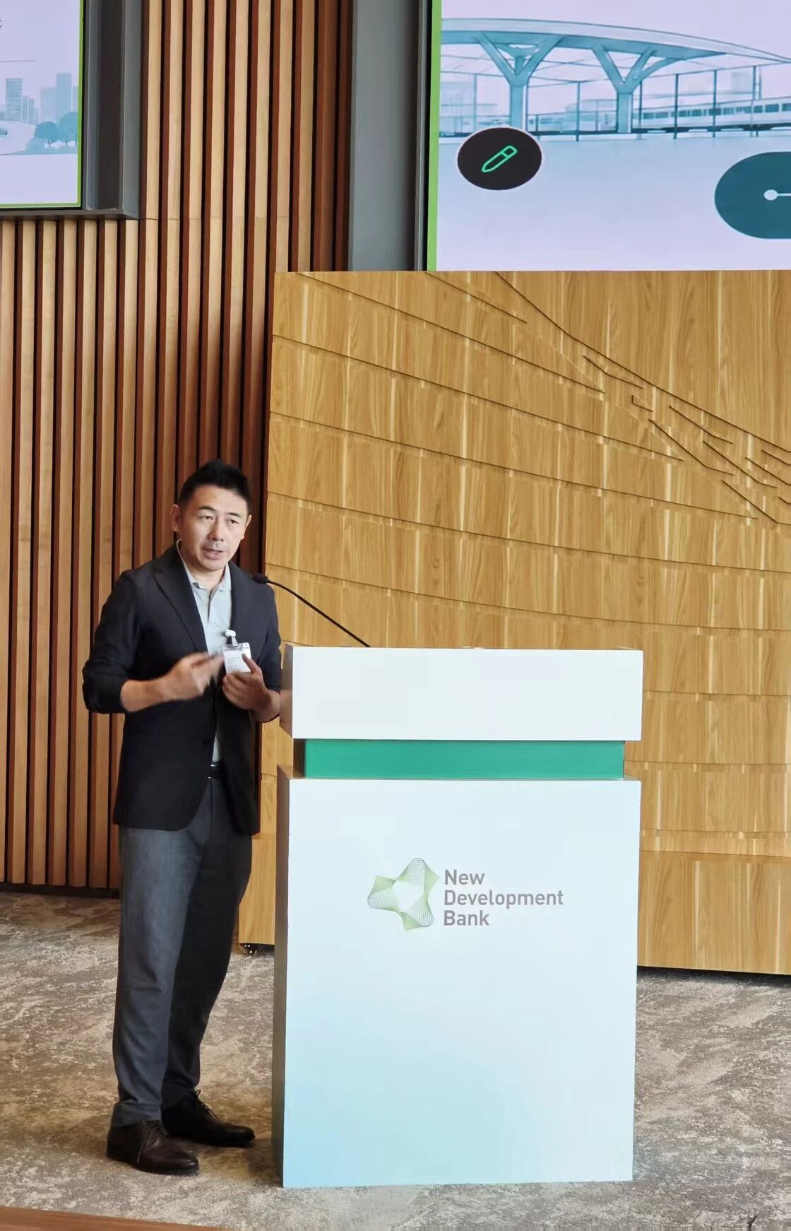 明樹數據CEO肖光睿受邀新開發銀行上海研討會 解碼存量交通基礎設施盤活實操路徑